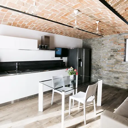 Barbero - Entire House Mango